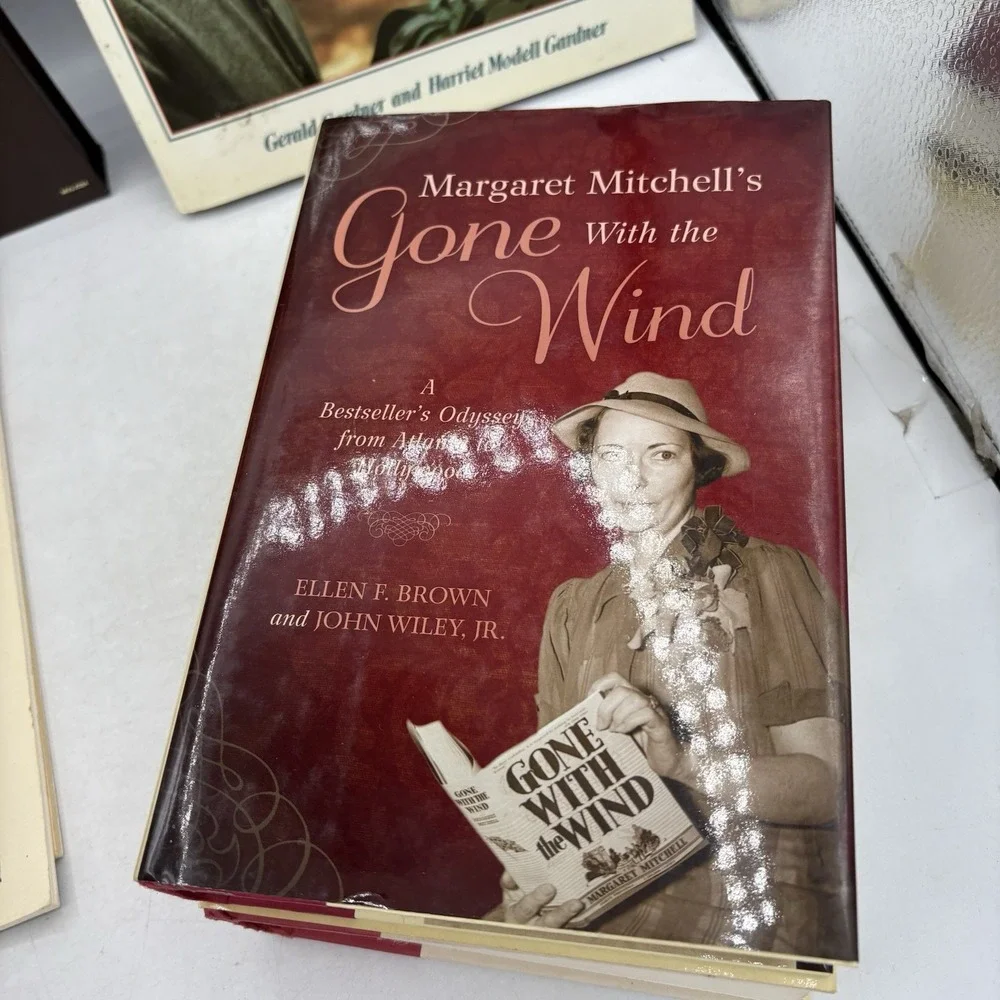Gone With the Wind Collector Items Media Books VHS Bundle Lot of 11 Vintage
